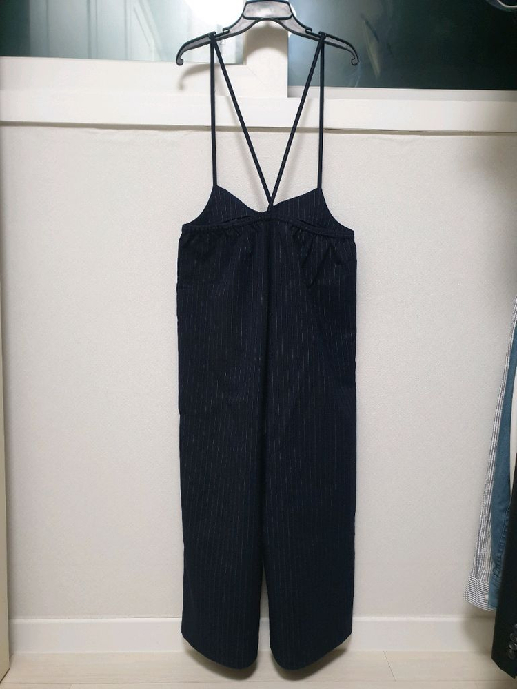 스트라이프 멜빵 바지 이미지