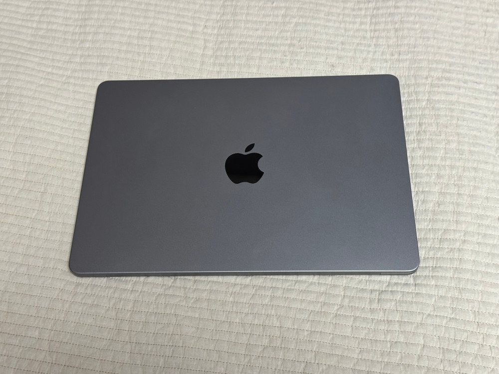 맥북에어 m2 기본형 이미지