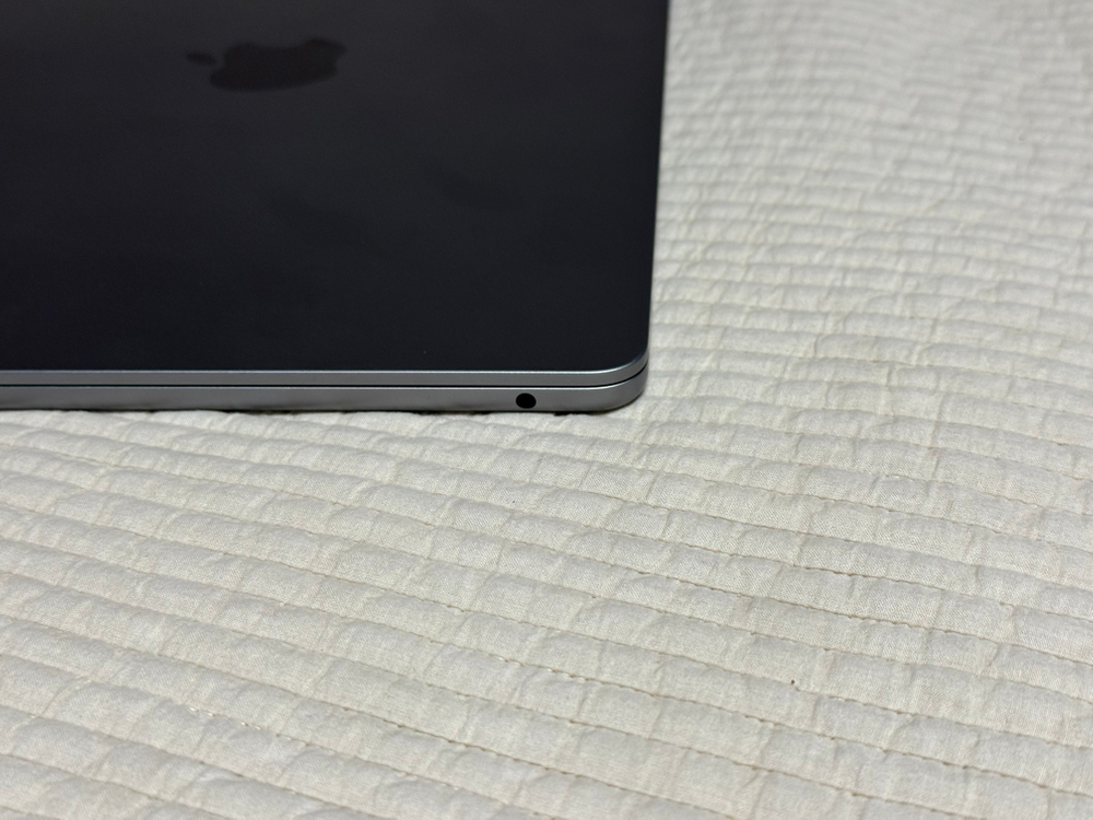 맥북에어 m2 기본형 이미지