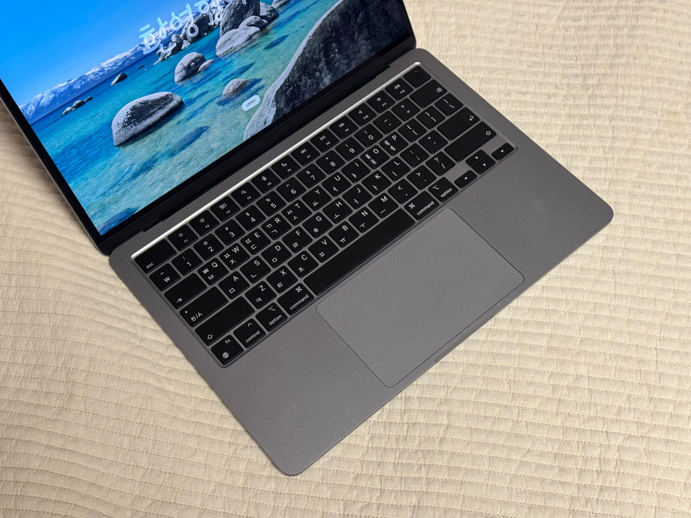 맥북에어 m2 기본형 이미지