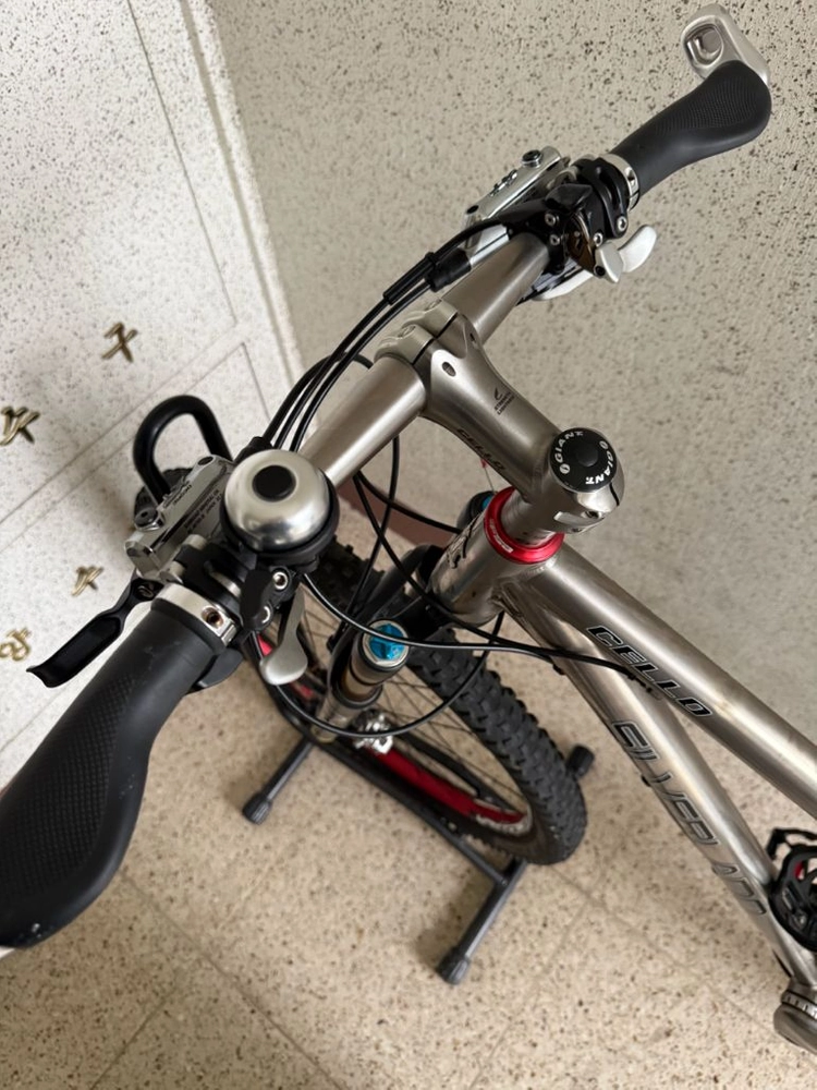 [판매] 첼로 실버라도 70 티타늄 MTB / 풀 XT / 폭스 샥 / 상태 최상 이미지