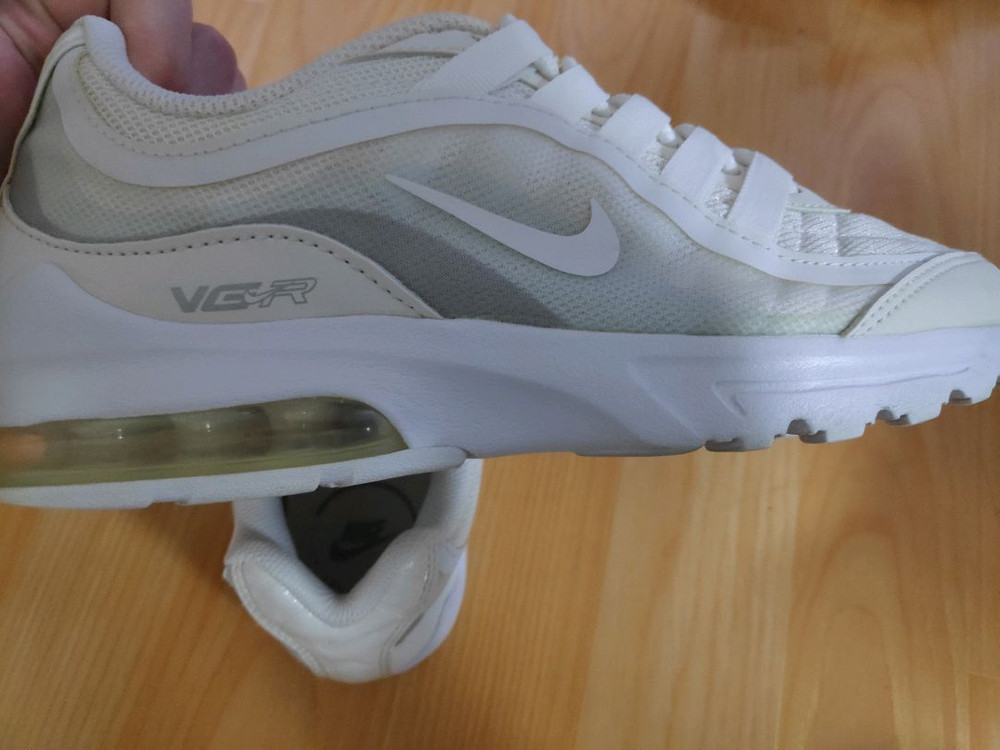 나이키 에어맥스 운동화 240 팝니다 이미지