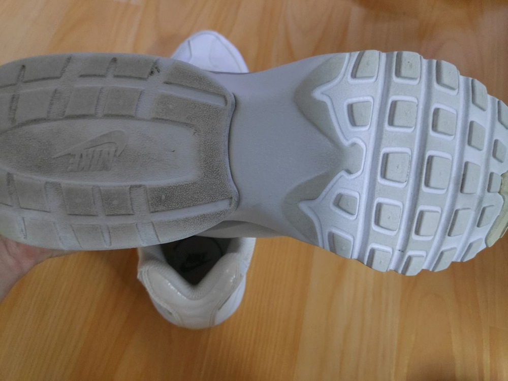 나이키 에어맥스 운동화 240 팝니다 이미지