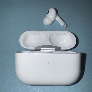 에어팟 프로2 C타입(본체+오른쪽 유닛) 이미지