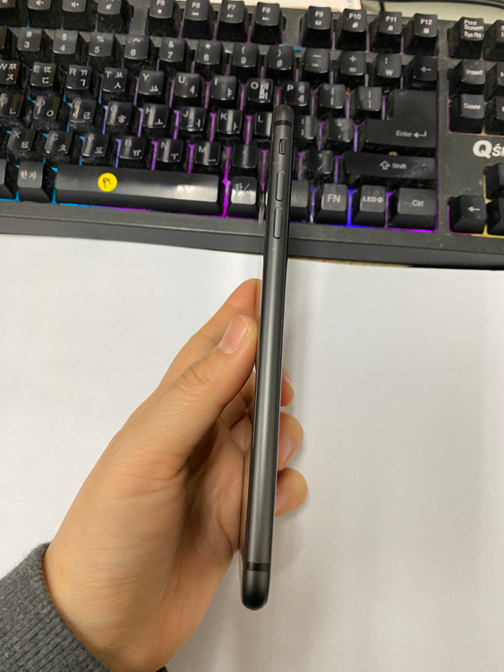 아이폰8플러스 아이폰8+ 스그 AA급 256GB 배터리100% 레트로감성 사진폰 인스타 카메라폰 115805 이미지