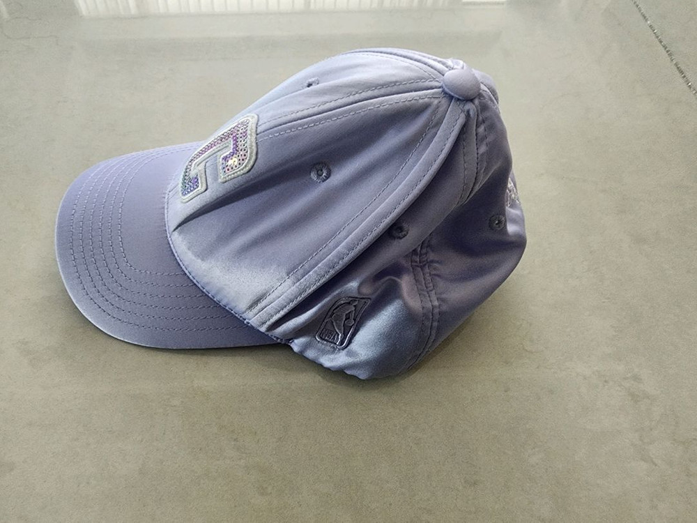MLB여성 야구모자 두개 프리사이즈 팔아요 이미지