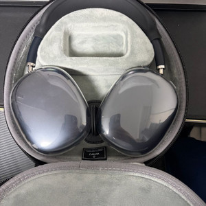 에어팟 맥스 스페이스 그레이 USB-C + 애케플 판매합니다 이미지