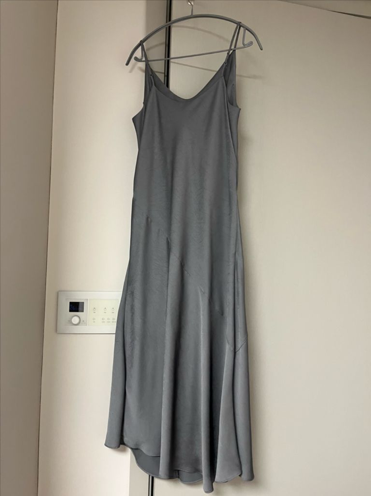 타임 실크 슬리브리스 롱 원피스(뮤트블루) 이미지