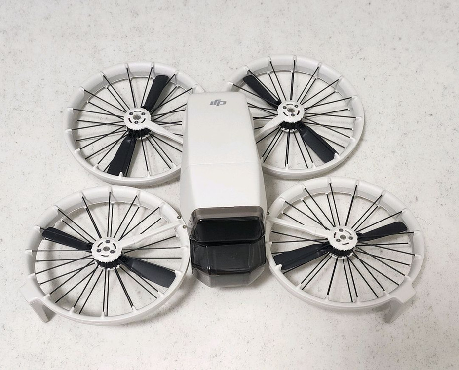 DJI 플립 Flip 드론 플라이모어 콤보 세트 이미지