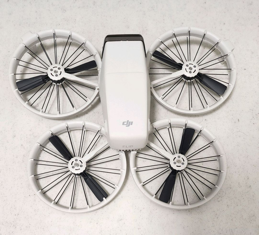 DJI 플립 Flip 드론 플라이모어 콤보 세트 이미지