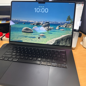 맥북 에어 m3 15인치 애케플 포함 이미지