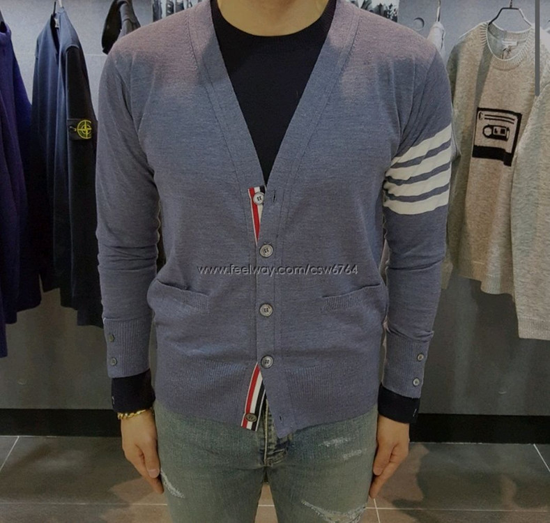 톰브라운 울 가디건 명품 가디건맨투맨패딩자켓구찌루이비통프라다디올셀린느에르메스로로피아나 이미지