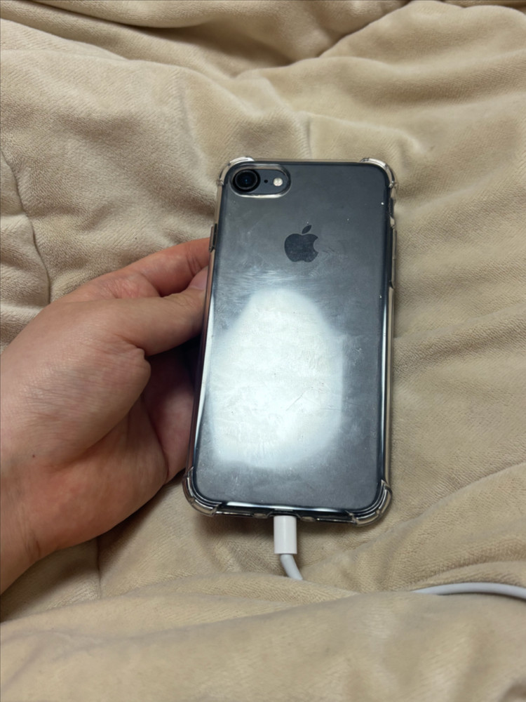 아이폰7 매트블랙 이미지