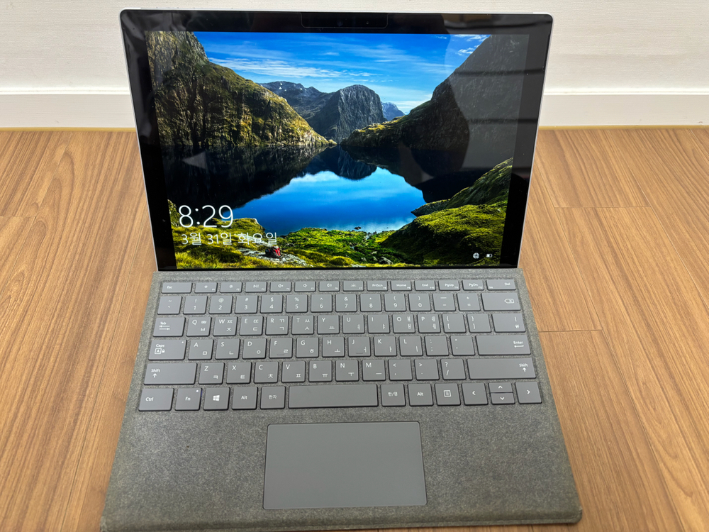 마이크로소프트 서피스 프로 5 i7 16GB RAM 512GB SSD 이미지