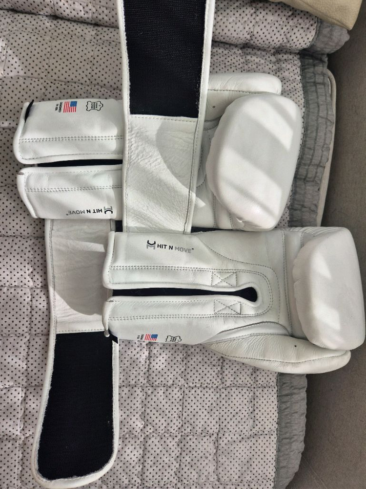 힛 앤 무브 복싱 글러브(화이트 벨크로타입)14oz 이미지