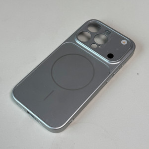 아이폰 15프로 17프로 변신 변환 케이스 실버 맥세이프 가능 팝니다. 이미지