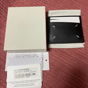 마르지엘라 카드지갑 팝니다. 이미지