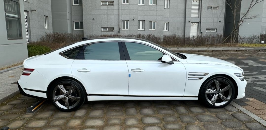 중고차 제네시스 g80, 2025년형, 가솔린 3.5T, AWD, 스포츠팩, 21,260km, 완전무사고, 신차급. 이미지
