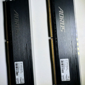 램 기가바이트 Aorus ddr4 4400mhz 16gb(8x2) 이미지