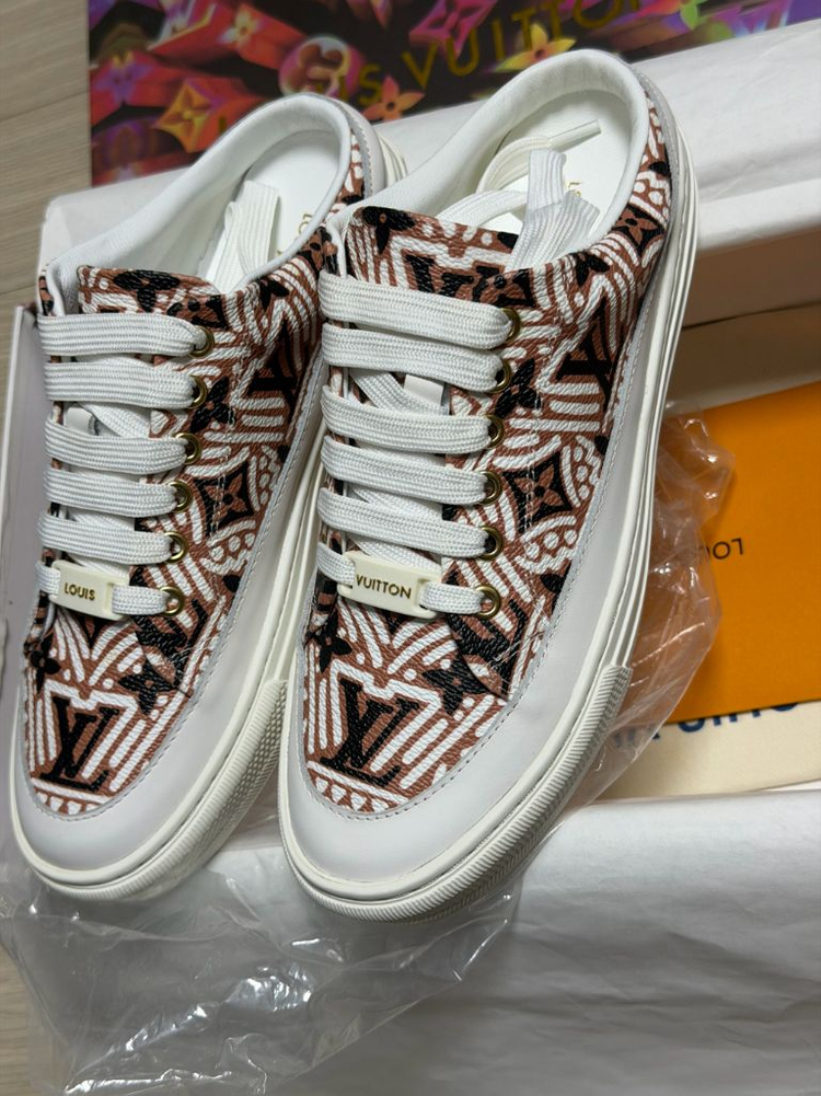 루이비통 슬리퍼 스니커즈 235mm 이미지