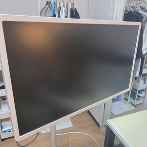 LG 스탠바이미 2 27인치 화이트 색상 제품 이미지