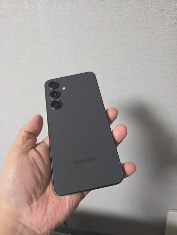 갤럭시 S24FE 블랙 256기가 SS급 팔아요~ 이미지
