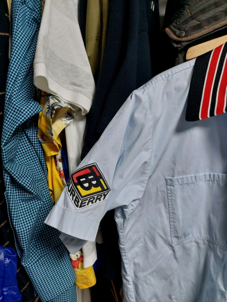 버버리 반팔 집업 오버셔츠 스카이블루 실측100-105 정품검수완료 이미지