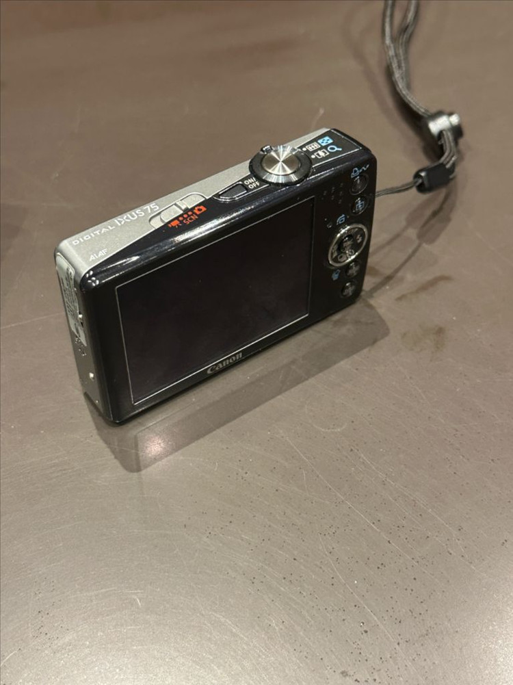 캐논 익서스 75 디지털카메라 강민경디카 이미지