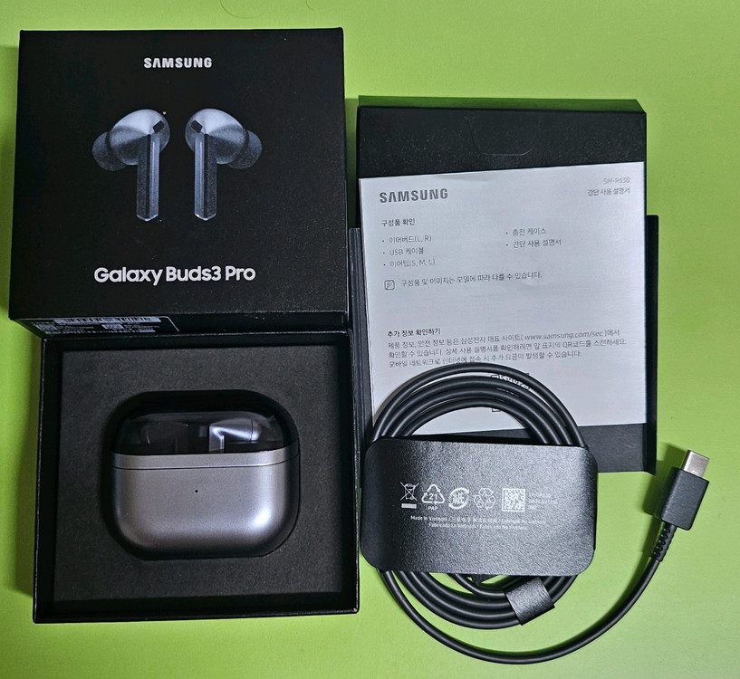 버즈3 프로 실버 SS급 상태 풀패키지 이미지