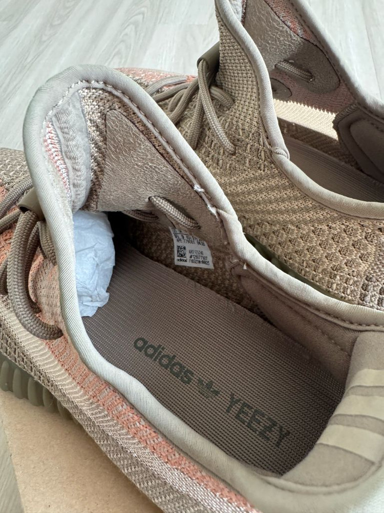 아디다스 이지부스트 350 V2 샌드 토프 색상 275 이미지