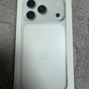 아이폰 17프로 512gb 실버 팝니다 이미지