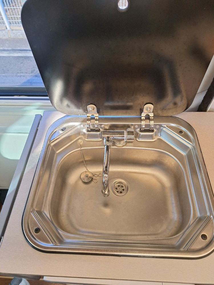 르노마스터 캠핑카 이미지