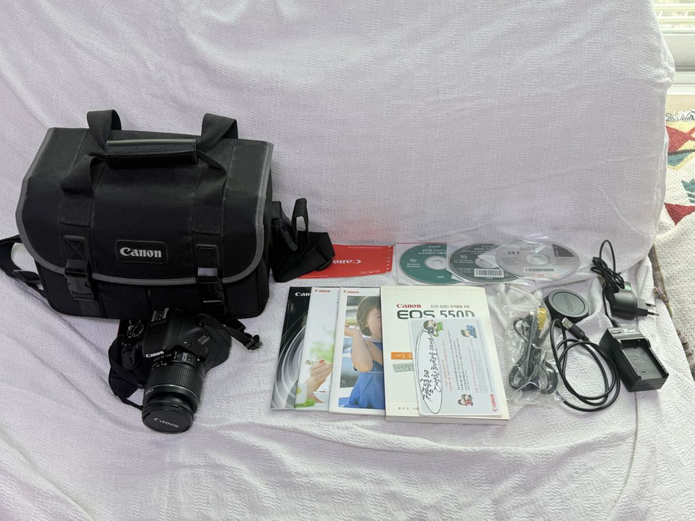 정품 캐논 EOS 550D DSLR 카메라와 번들 18-55mm 렌즈 이미지