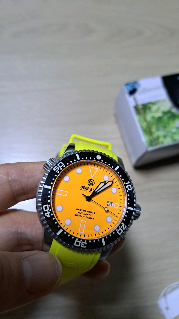 딥블루 다이버 1000 gen2 44mm 풀루메 이미지