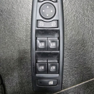 르노삼성 SM3 운전석 윈도우 메인스위치 팝니다 25400-0006R 이미지