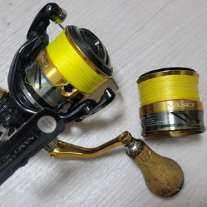 시마노 나스키 16나스키 C3000HG 스피닝릴 + 스풀 낚시 이미지