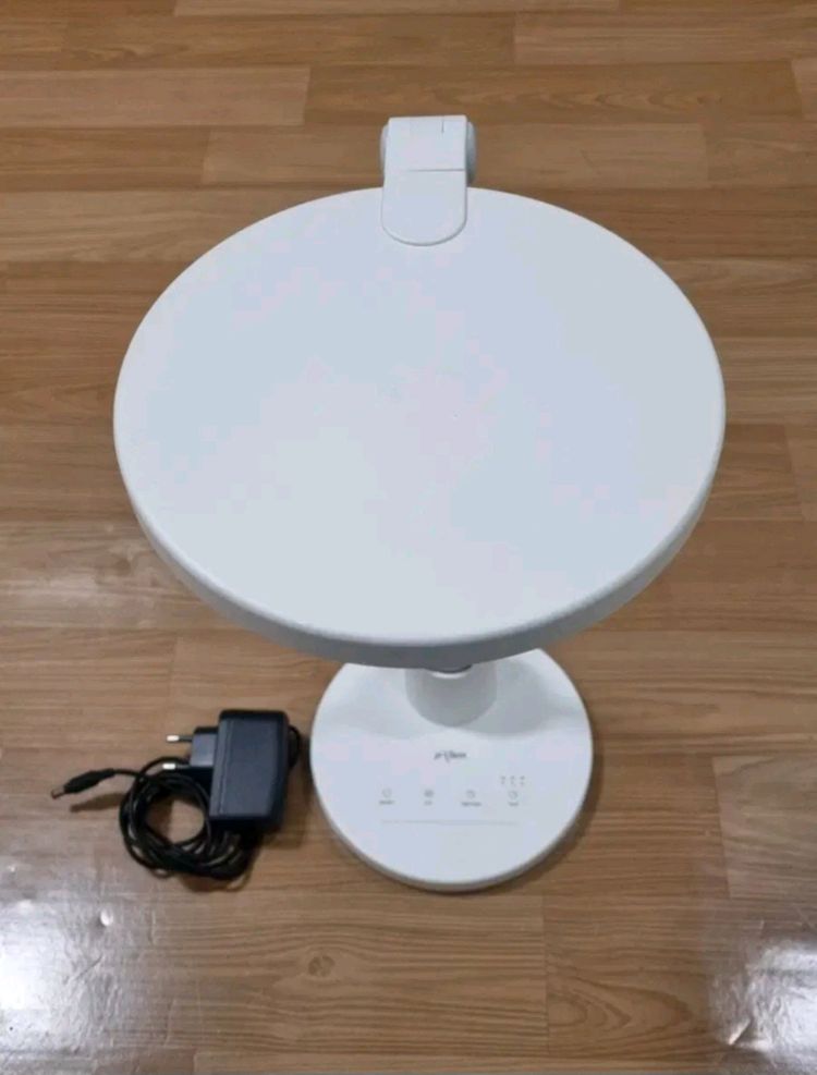 프리즘에서 나온 PL-2900WH 스탠드 이미지