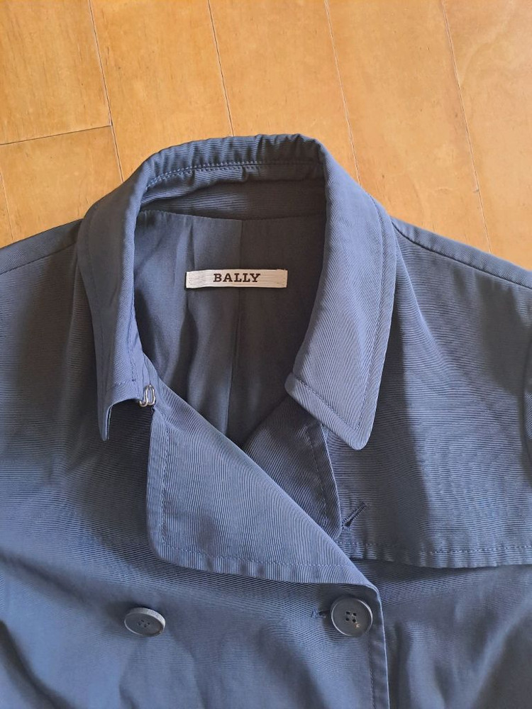 Bally 여성 트렌치 코트 이미지