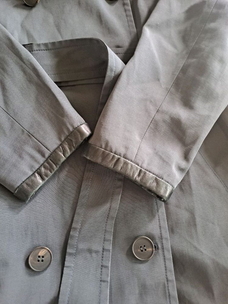 Bally 여성 트렌치 코트 이미지