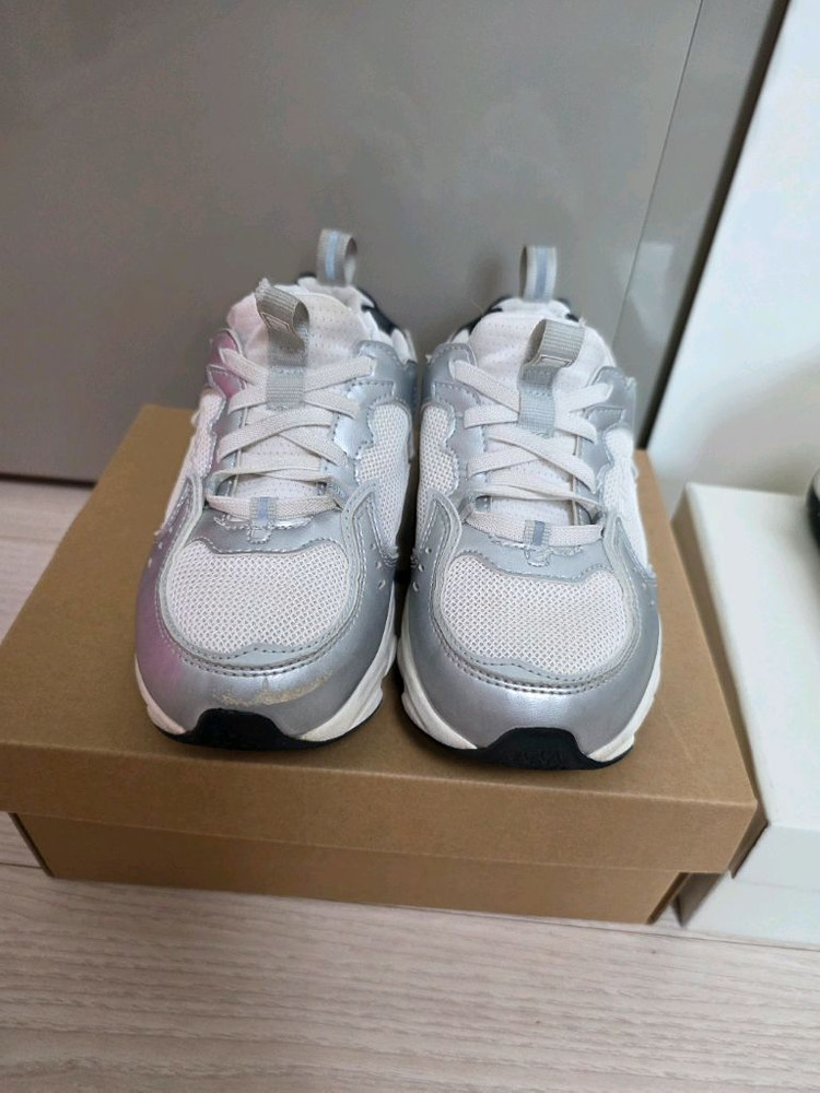 유아운동화190)휠라키즈 돌핀운동화 190+닥스키즈 운동화190 일괄-가격내림 이미지