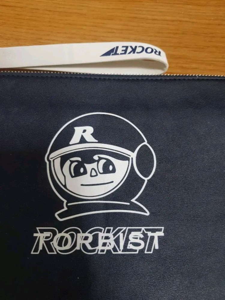 톨비스트(TORBIST) 로켓트 로고 골프 파우치백 이미지