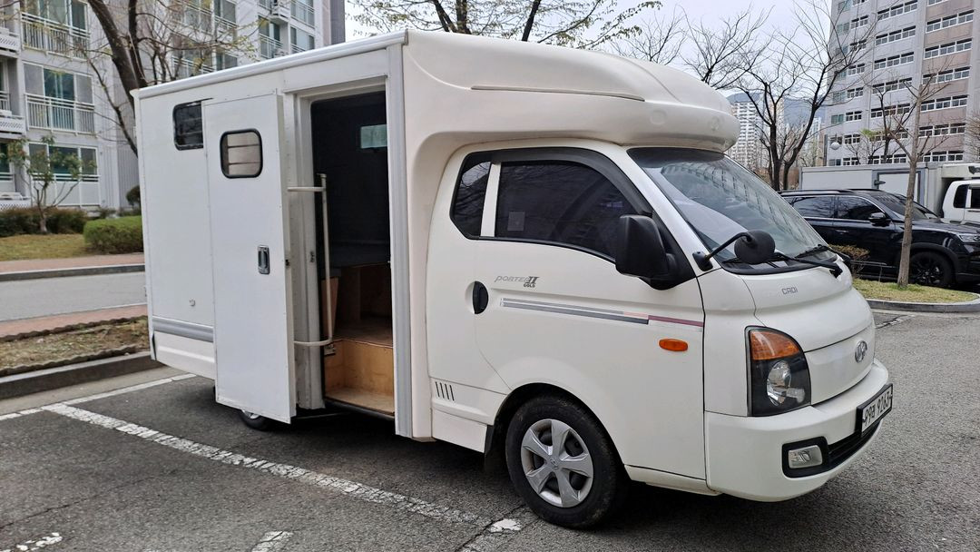 현대포터2 시티밴 캠핑카 이미지