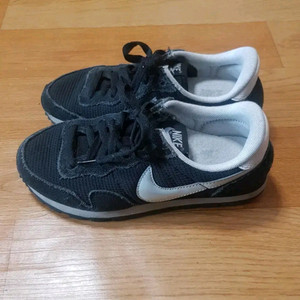 나이키 에어 페가수스 블랙 230mm 남녀공용 운동화 이미지