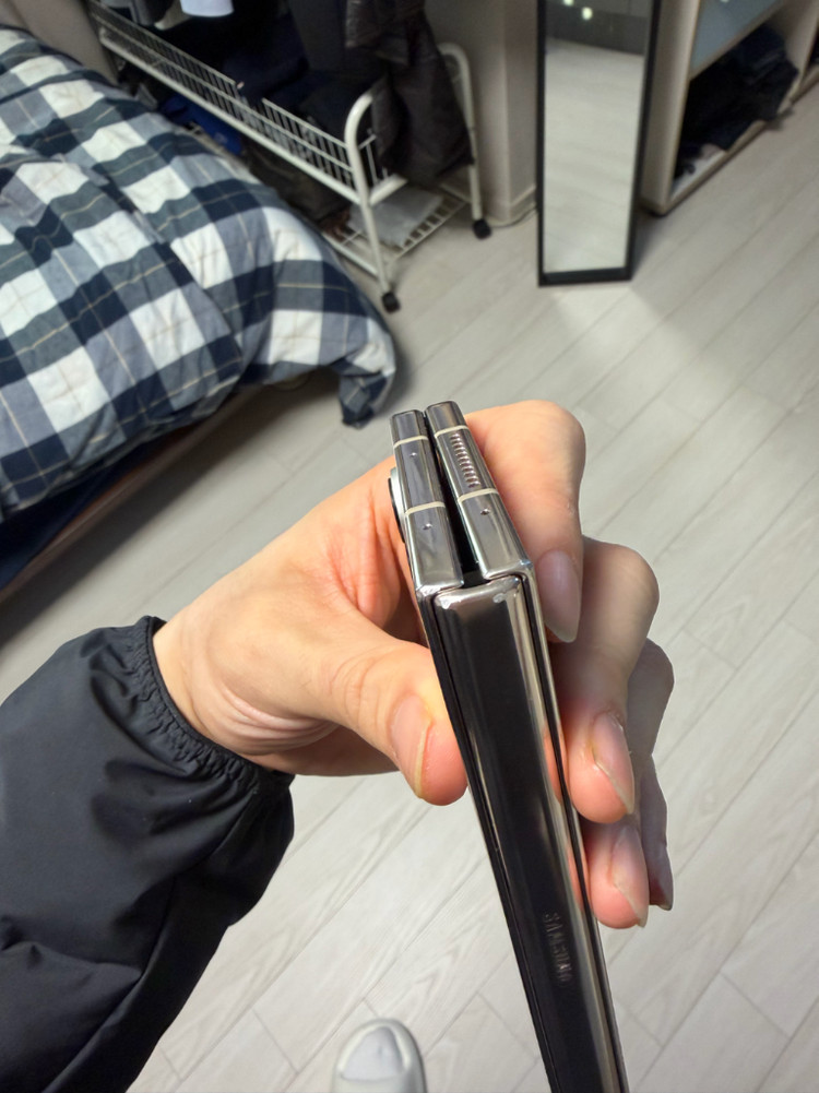 폴드4 256g 베이지 이미지