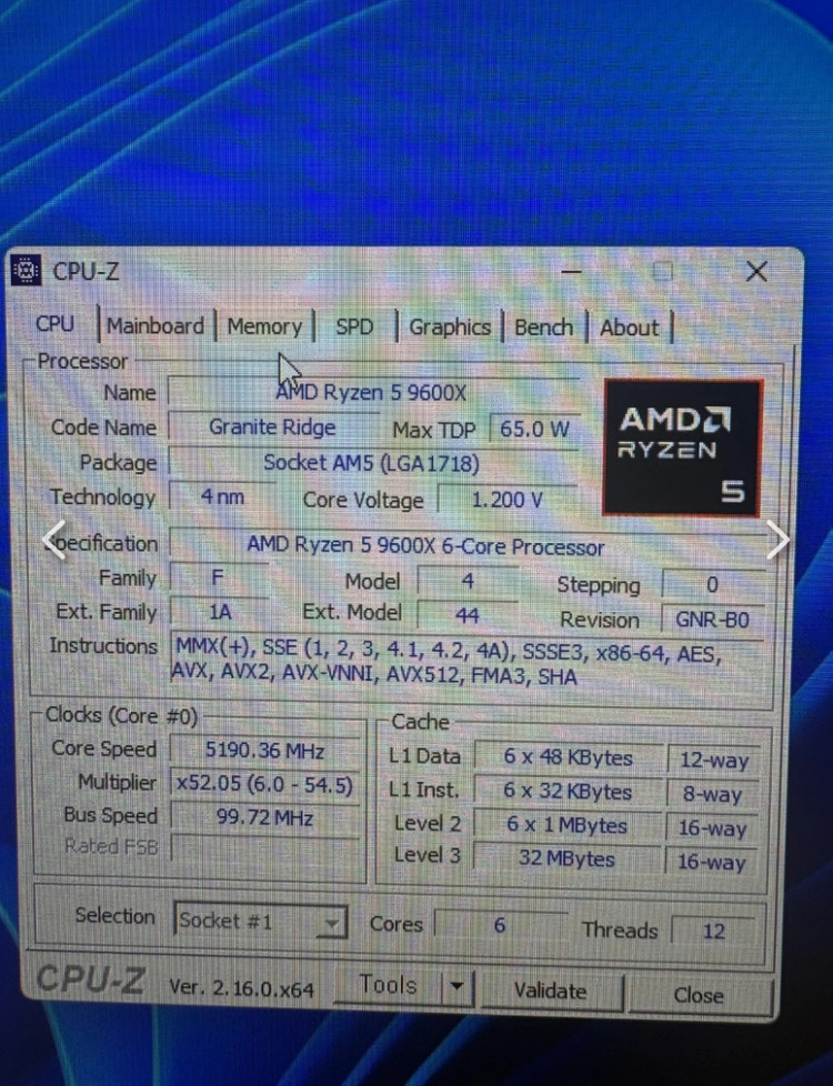 [S급/풀화이트] RTX 5070 + 9600X 고사양 게이밍 본체 이미지