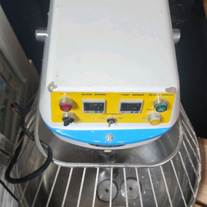 대흥 소프트밀 반죽기 KL-200 스파이럴믹서 업소용 제빵 베이킹 밀가루 제빵기 반죽기 이미지