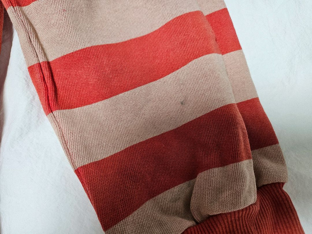 보보쇼즈 레드 스트라이프 맨투맨 155사이즈 이미지