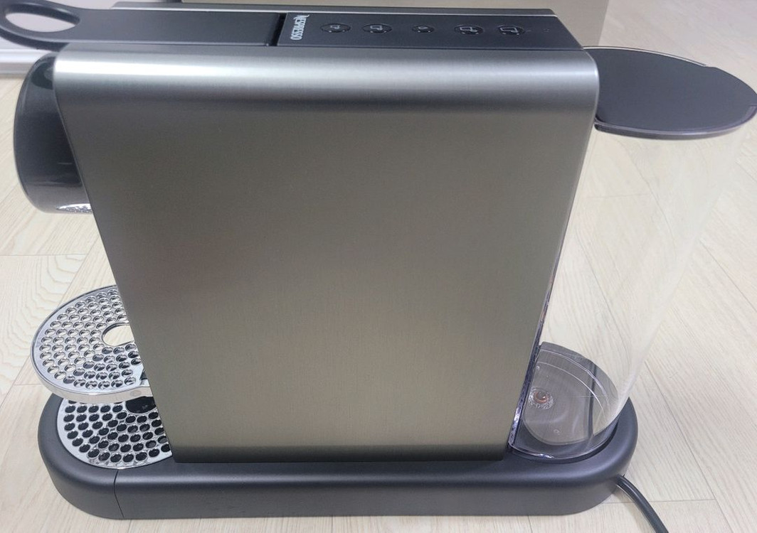 네스프레소 시티즈 플래티넘 판매합니다 이미지