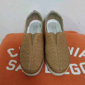 여성 제니아 가죽 슬립온 (230) 이미지