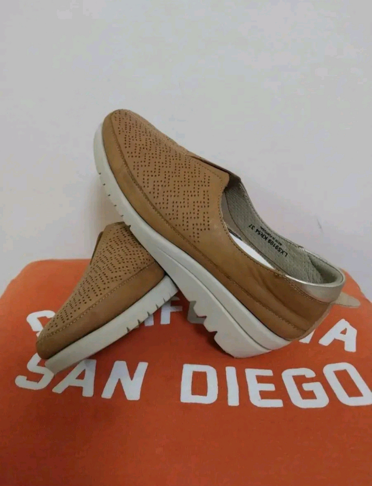 여성 제니아 가죽 슬립온 (230) 이미지